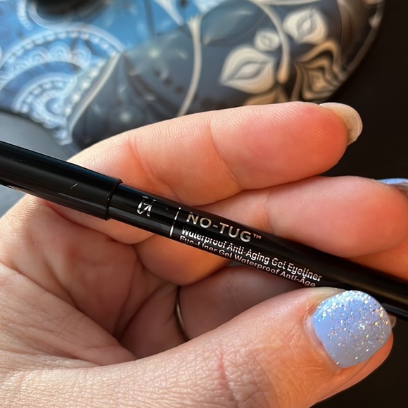 Set of 2!!! It Cosmetics No Tug Waterproof Gel Eyeliner in Black New In Box NIB - Picture 3 of 4